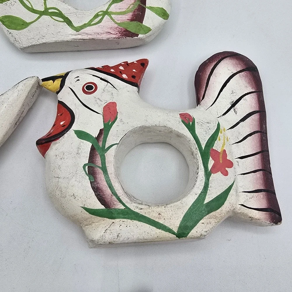 Lot Of 4 Hand Painted Artisan Folk‎ Art Chicken Bird Wooden Napkin Ring Holder